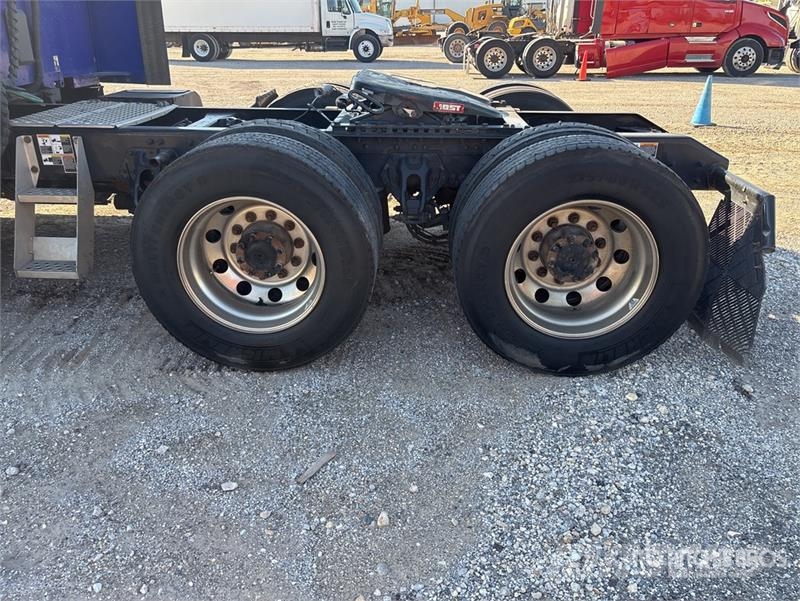 Kenworth T680 Sattelzugmaschinen
