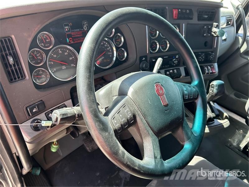Kenworth T680 Naudoti vilkikai