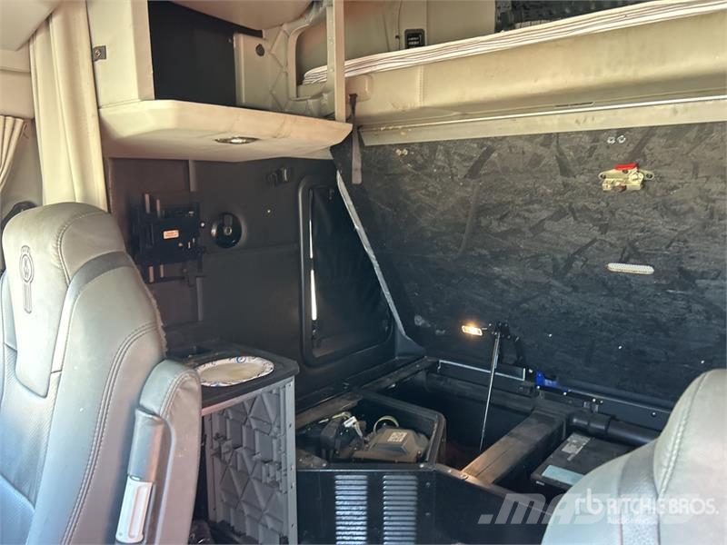 Kenworth T680 Vetopöytäautot