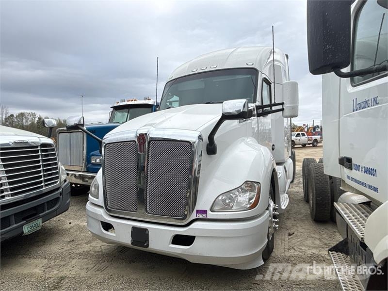 Kenworth T680 Sattelzugmaschinen