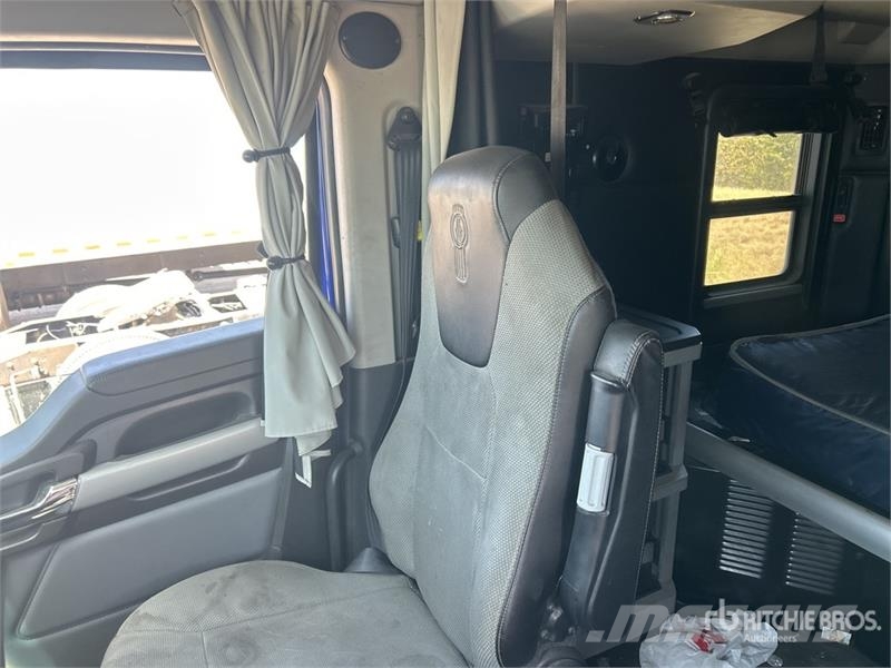 Kenworth T680 Vetopöytäautot