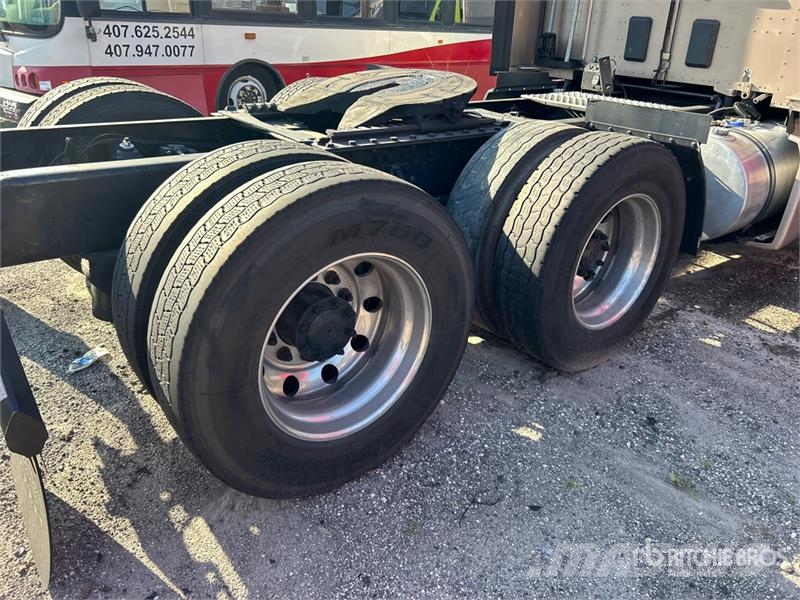 Kenworth T680 Vilcēji