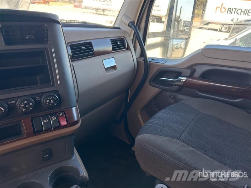 Kenworth T680 Trekkers