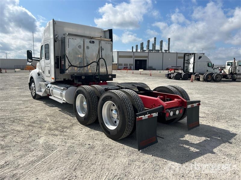 Kenworth T680 Vilcēji
