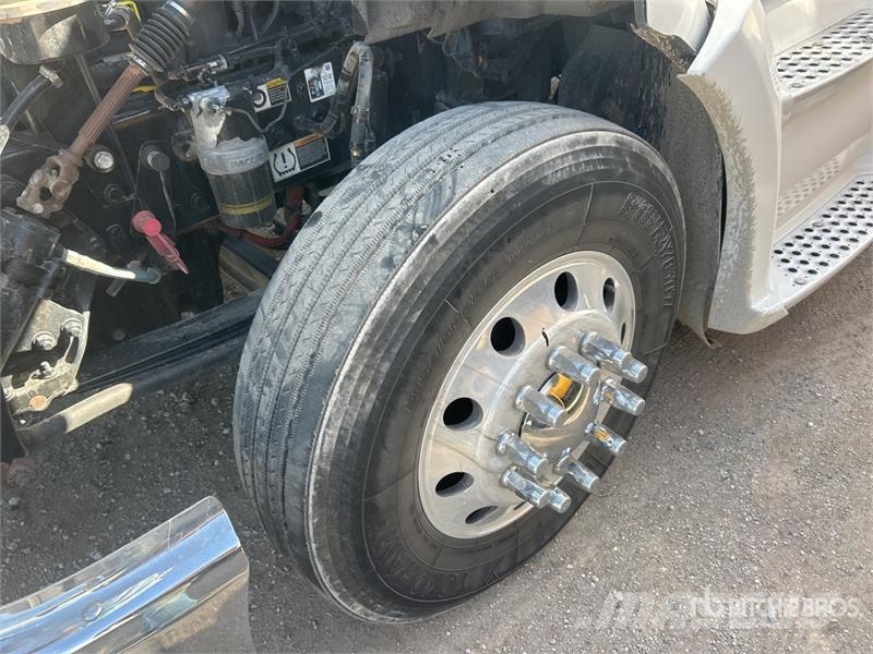 Kenworth T680 Trekkers