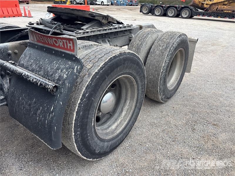 Kenworth T680 Sattelzugmaschinen