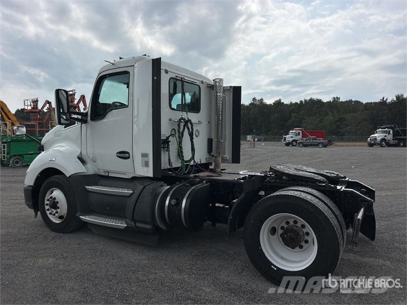Kenworth T680 4x2 S/A Day Cab Truck Tractor Sattelzugmaschinen