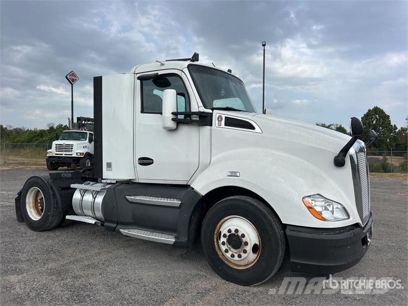 Kenworth T680 4x2 S/A Day Cab Truck Tractor Sattelzugmaschinen