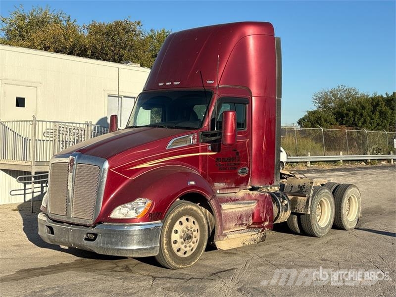Kenworth T680 6x4 T/A Day Cab Truck Tractor 트랙터 유닛