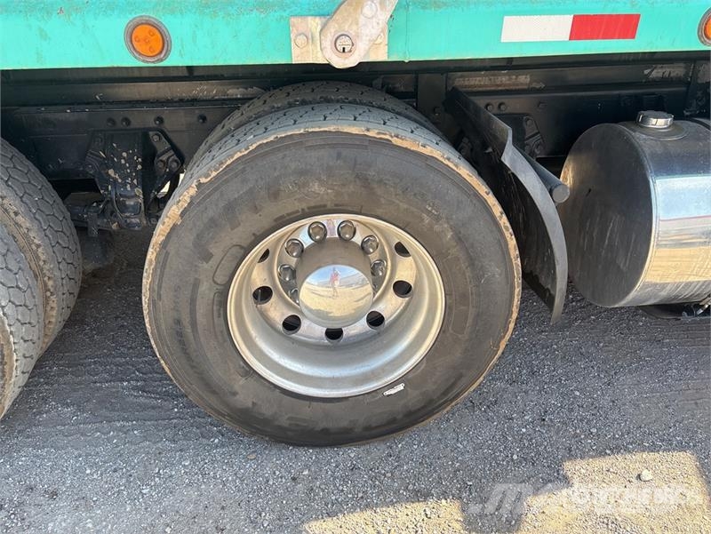 Kenworth T680 6x4 T/A Dump Truck Tipper trucks