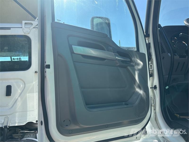 Kenworth T680 6x4 T/A Dump Truck Tipper trucks
