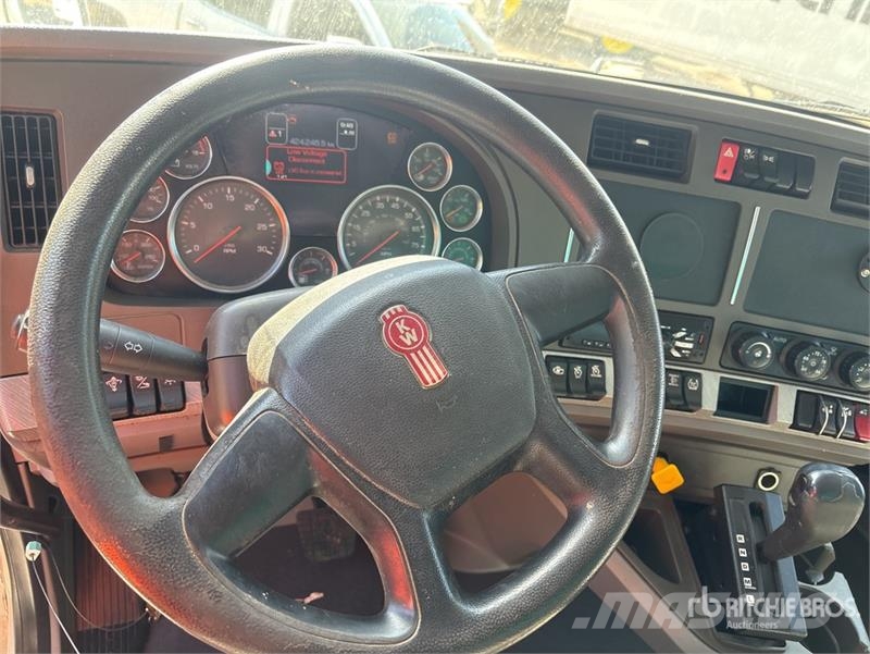 Kenworth T680 6x4 T/A Dump Truck Tipper trucks