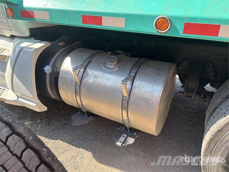 Kenworth T680 6x4 T/A Dump Truck Tipper trucks