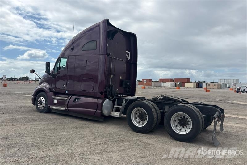 Kenworth T700 Ciągniki siodłowe