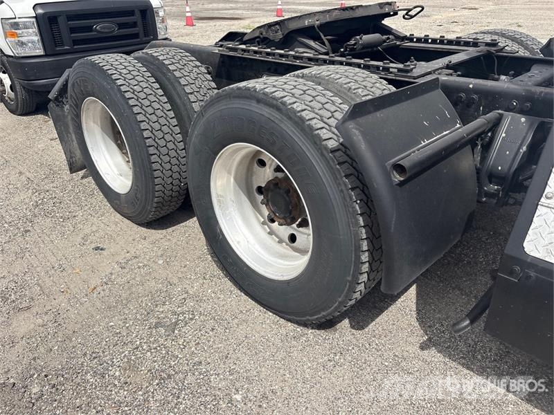 Kenworth T700 Ciągniki siodłowe