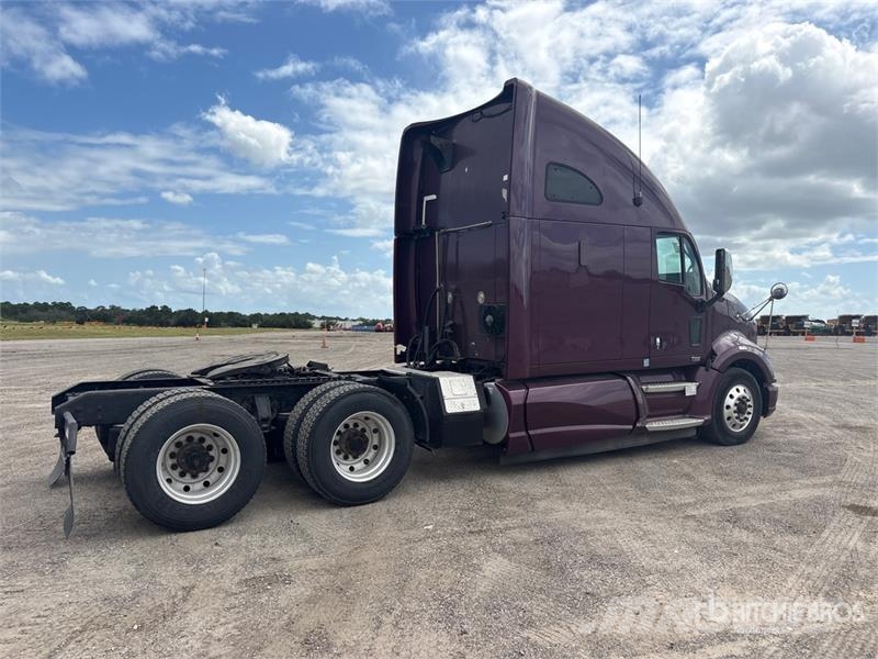 Kenworth T700 Camiones tractor