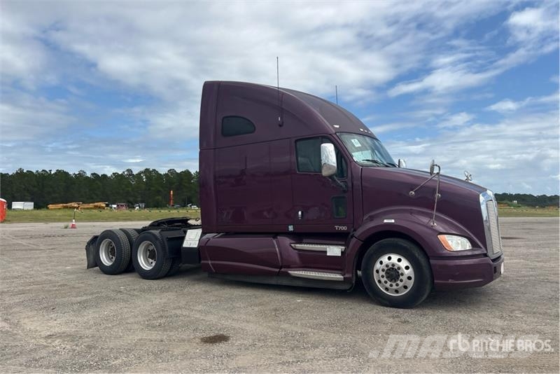 Kenworth T700 Ciągniki siodłowe