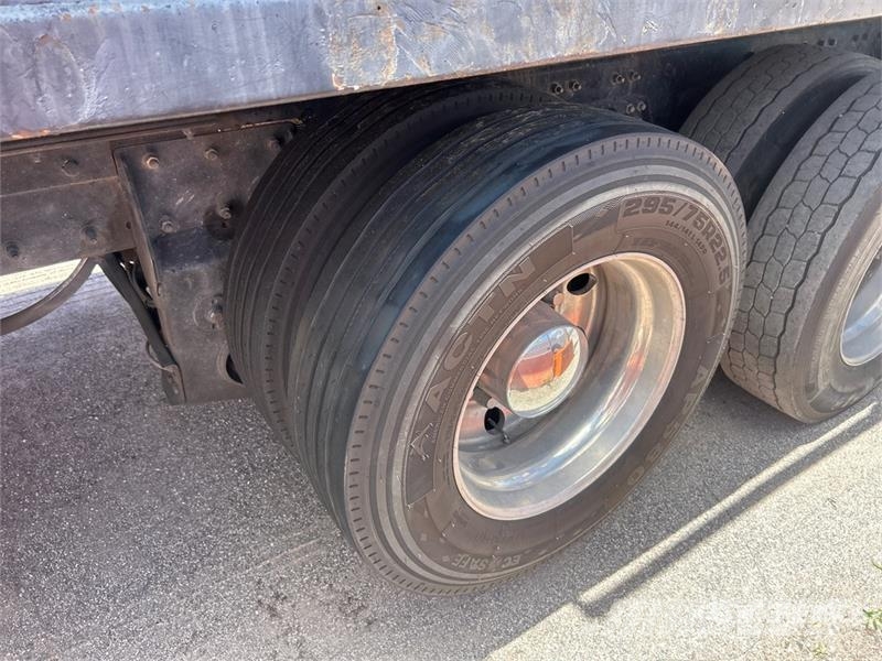 Kenworth T800 Autobasculanta