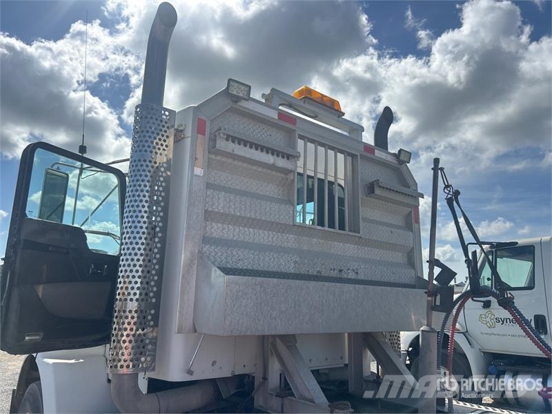 Kenworth T800 Vetopöytäautot