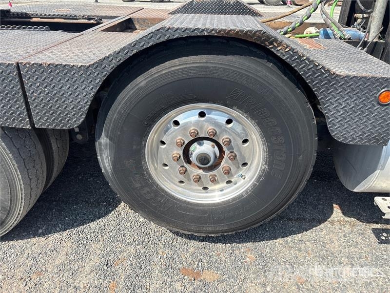 Kenworth T800 Vyslobodzovacie vozidlá