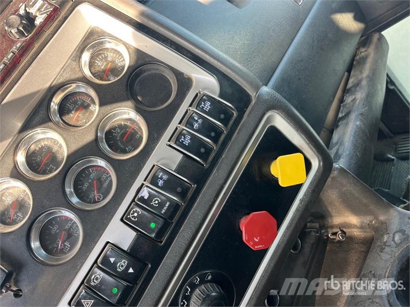 Kenworth T800 Motrici e Trattori Stradali