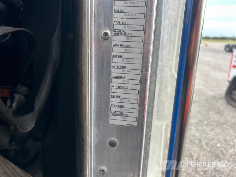 Kenworth T800 Pašizgāzējs