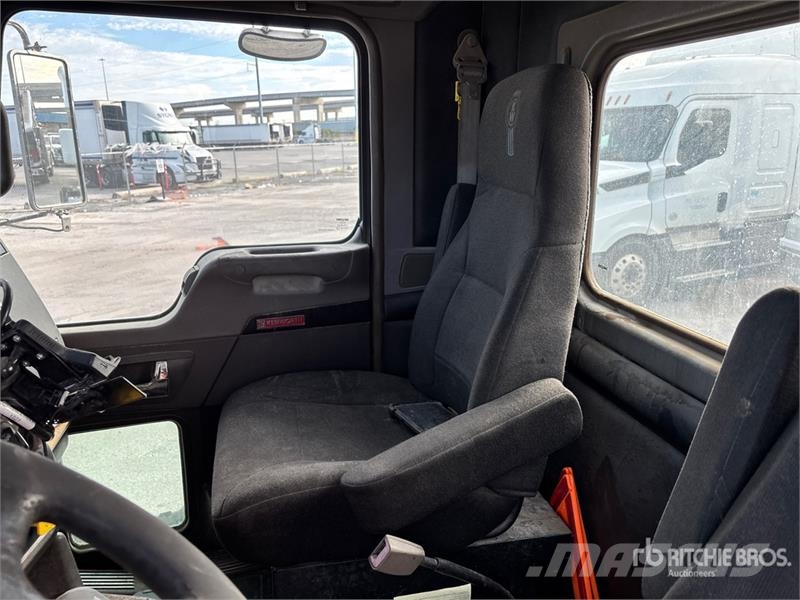 Kenworth T800 Prime Movers