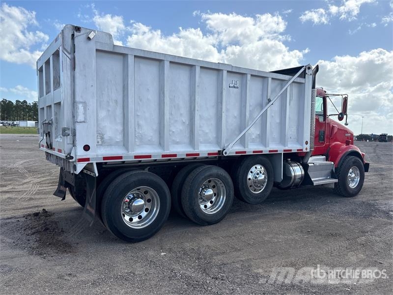 Kenworth T800 شاحنات قلابة