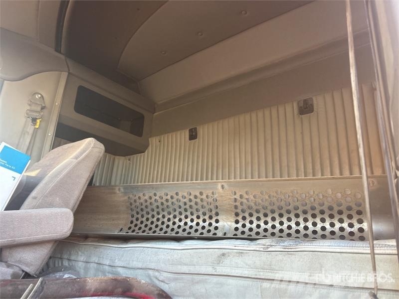Kenworth T800 وحدات الجر