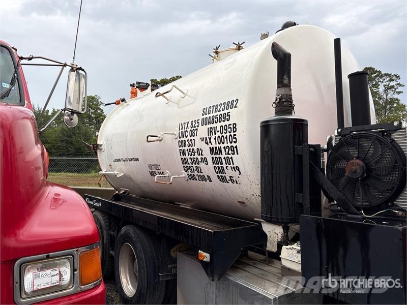 Kenworth T800 콤비/진공 트럭