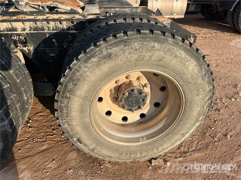Kenworth T800 Motrici e Trattori Stradali