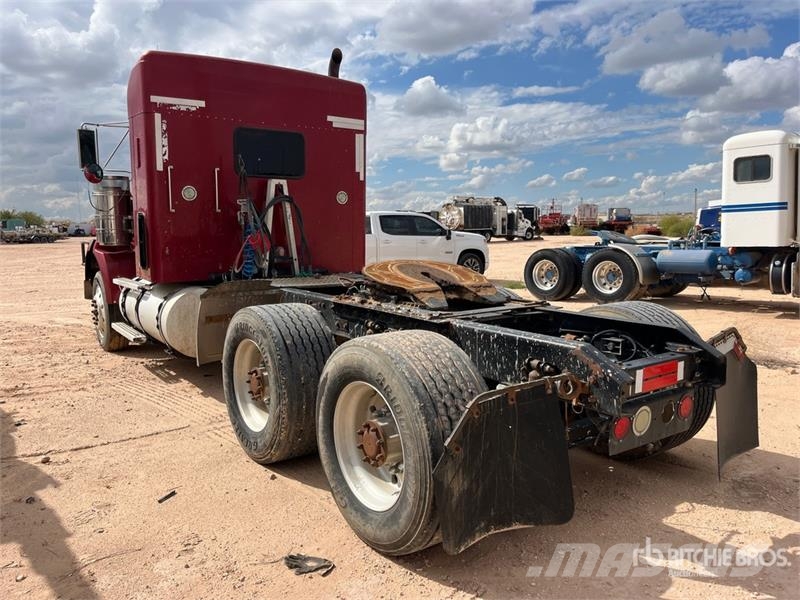 Kenworth T800 牵引车