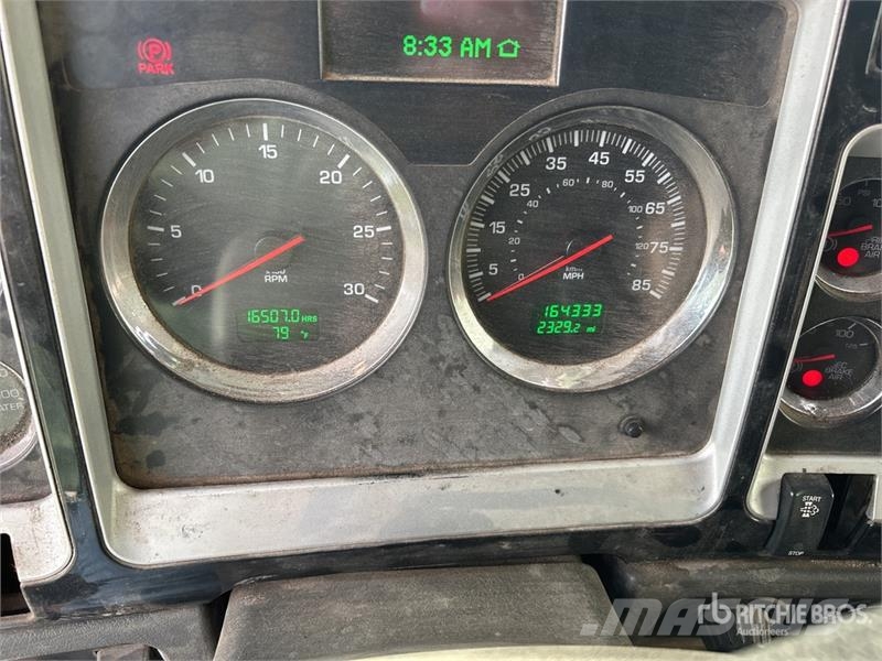 Kenworth T800 Kombinuotos paskirties / vakuuminiai sunkvežimiai