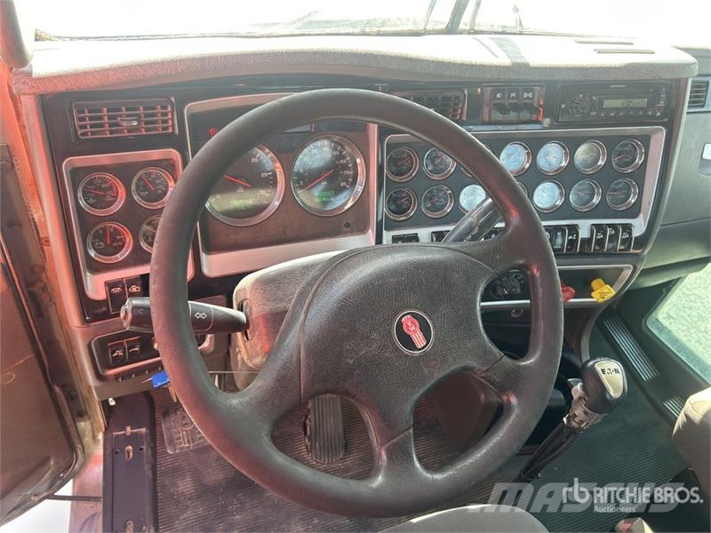 Kenworth T800 Vetopöytäautot