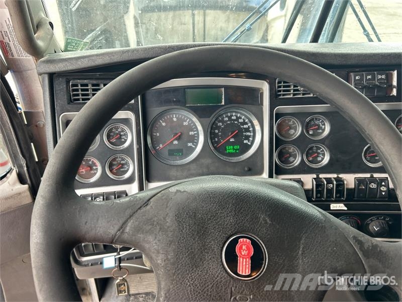Kenworth T800 Pašizgāzējs
