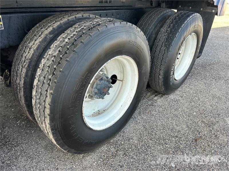 Kenworth T800 Tipper trucks