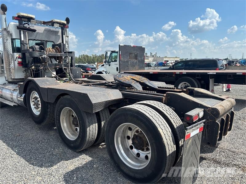 Kenworth T800 Vyslobodzovacie vozidlá