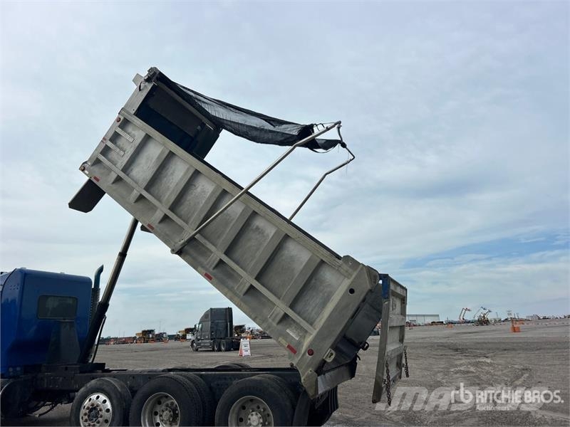 Kenworth T800 Pašizgāzējs