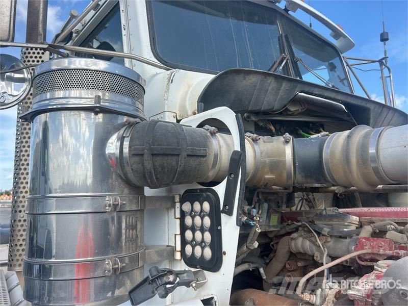 Kenworth T800 Vetopöytäautot