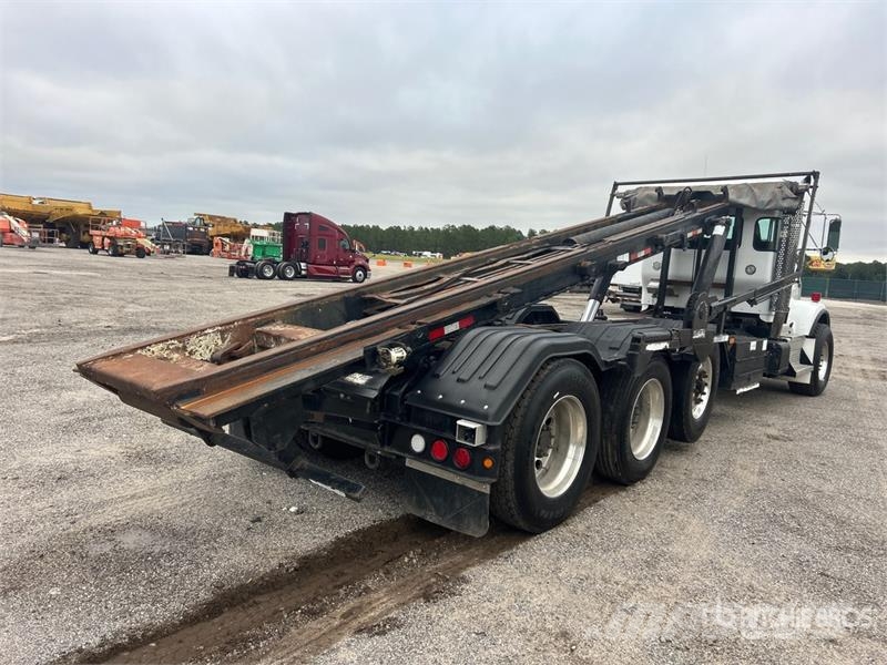 Kenworth T800 شاحنات لوادر