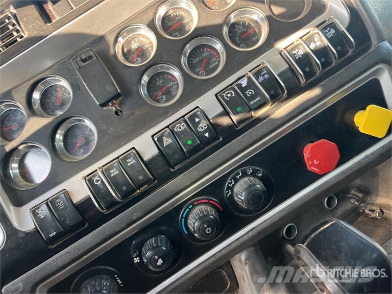 Kenworth T800 Motrici e Trattori Stradali
