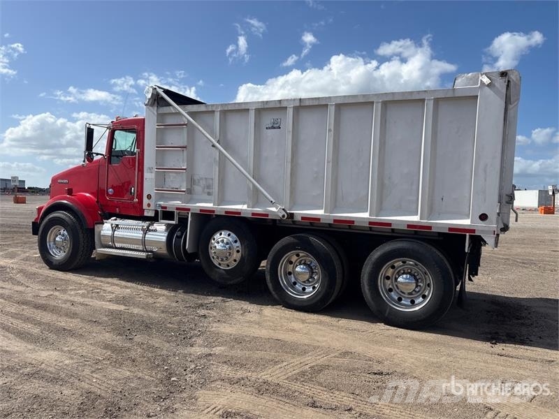 Kenworth T800 شاحنات قلابة