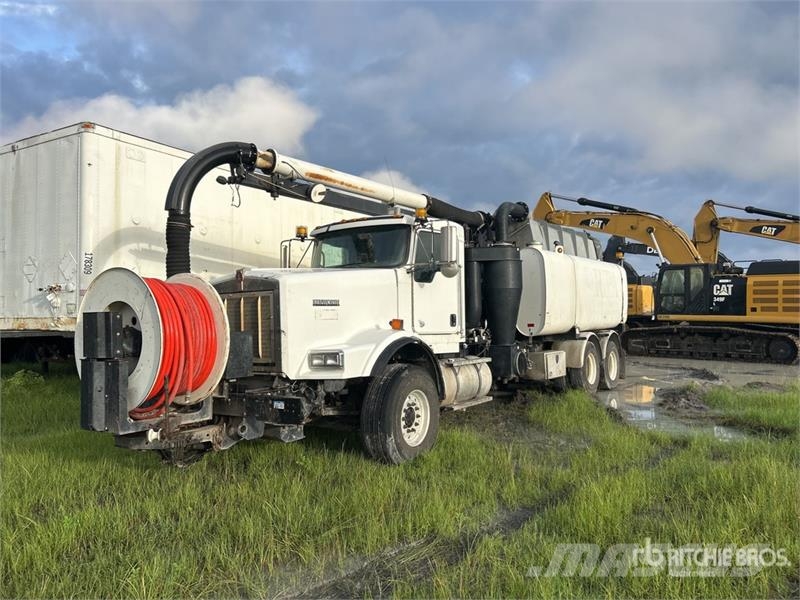 Kenworth T800 Kombinuotos paskirties / vakuuminiai sunkvežimiai