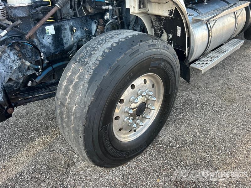 Kenworth T800 Tipper trucks