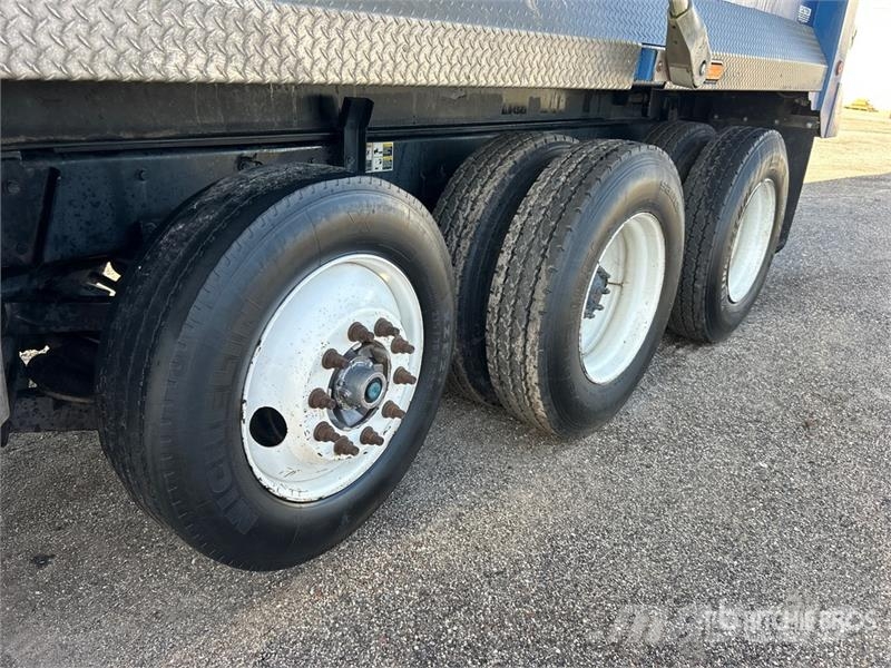 Kenworth T800 Tipper trucks