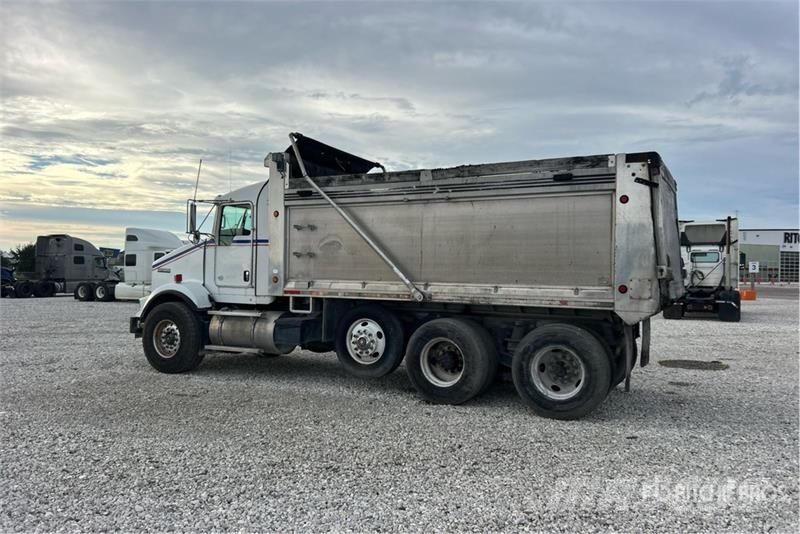 Kenworth T800 Savivarčių priekabų vilkikai
