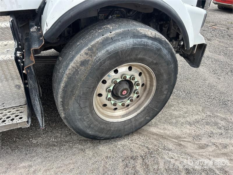 Kenworth T800 傾卸式卡車