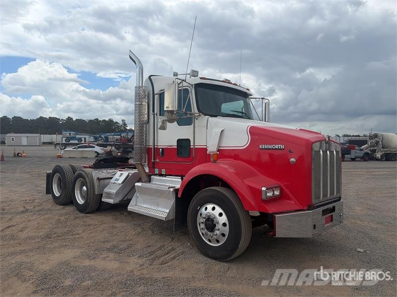 Kenworth T800 Autotractoare