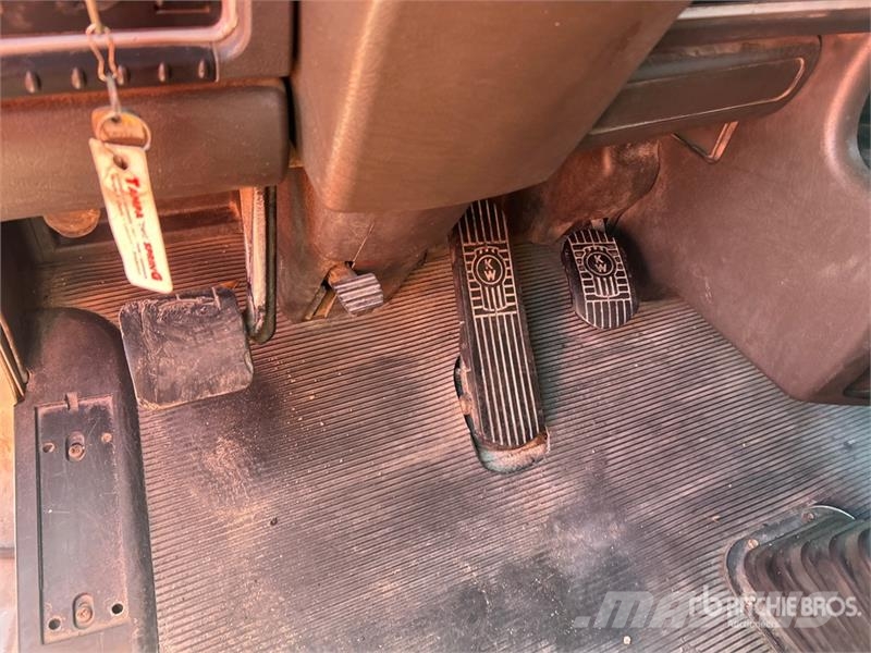 Kenworth T800 Autobasculanta