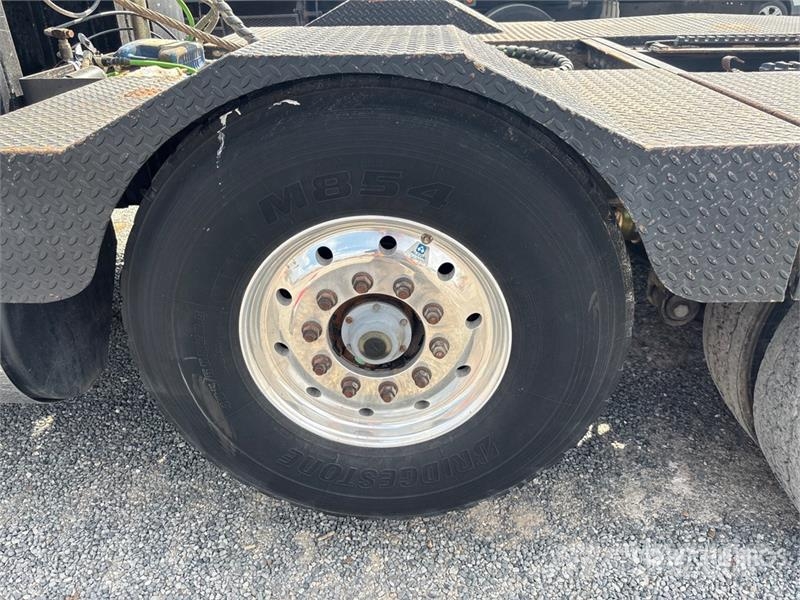 Kenworth T800 Vyslobodzovacie vozidlá
